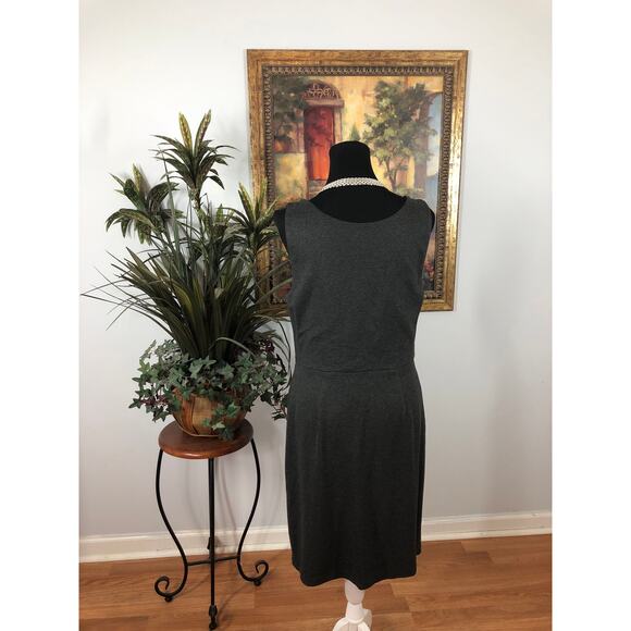 Bailey 44 Charcoal Grey Sleeveless L Shift Dress with a front knot detail Artsy - Picture 4 of 9